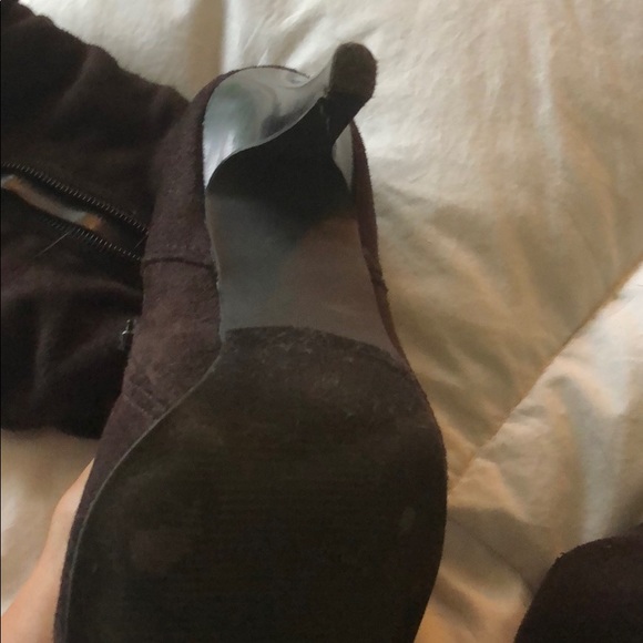 🌻 3/$40 Brown Boot Heals - Picture 4 of 5